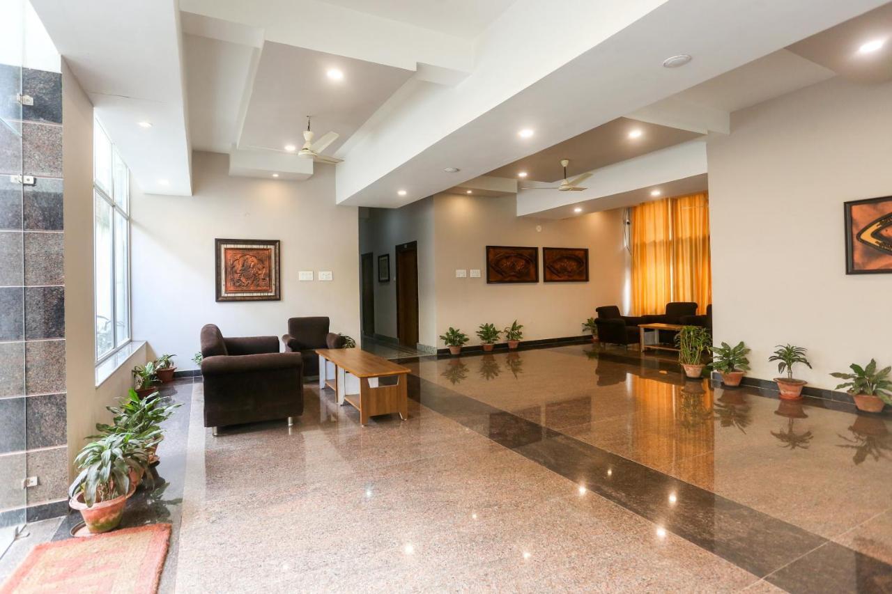 Oyo 61586 Hotel Narmada Bhavan Puri Exterior foto
